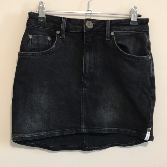 One Teaspoon - ‘2020 Mini’Black denim skirt - Size 25 - Picture 2 of 6